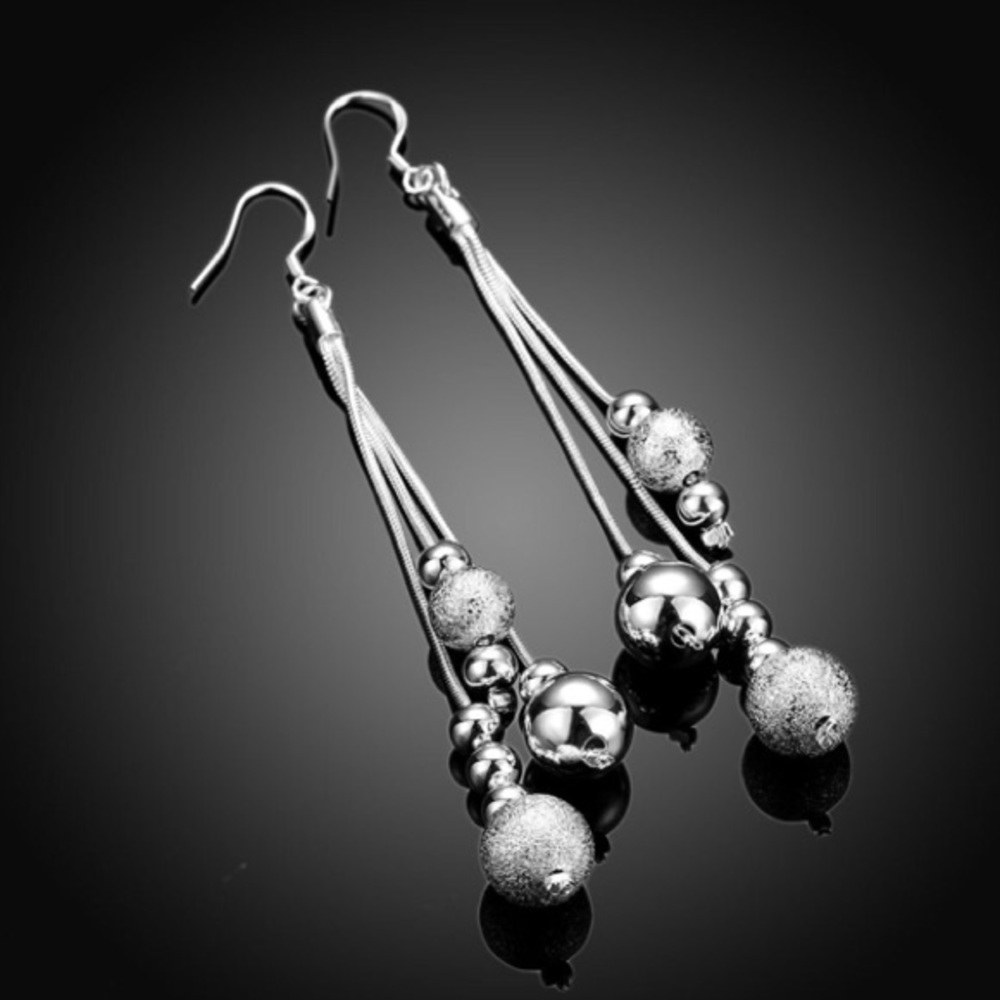 Silver Dangle earrings